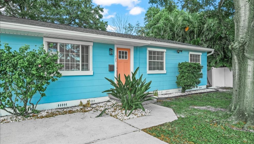 125 80TH AVENUE N, St Petersburg, FL 33702