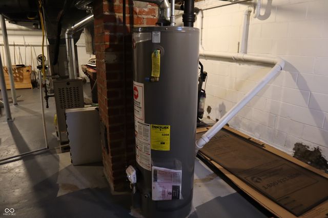 304 N Oak Street, Crawfordsville, IN 47933