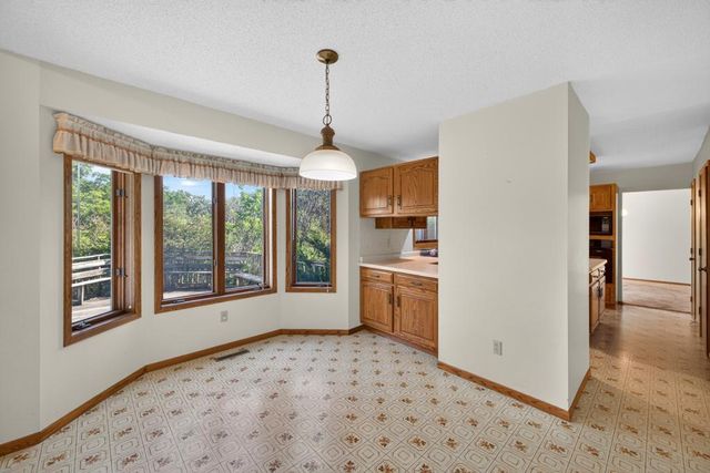 2466 Highview Lane SW, Rochester, MN 55902
