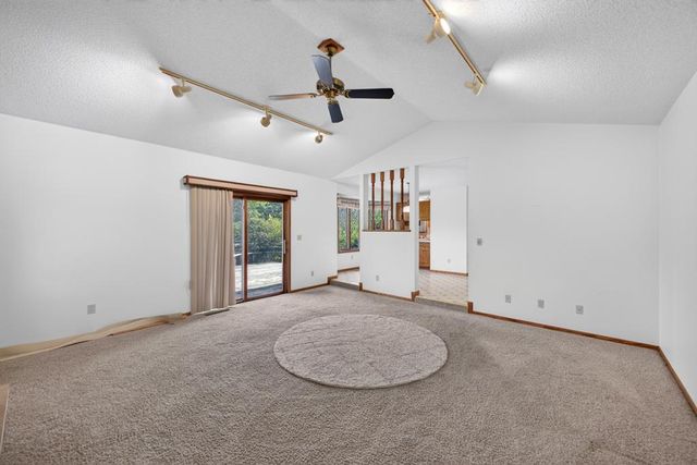 2466 Highview Lane SW, Rochester, MN 55902
