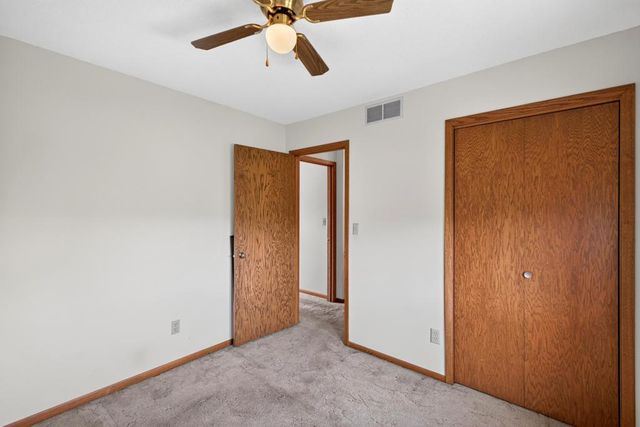 2466 Highview Lane SW, Rochester, MN 55902