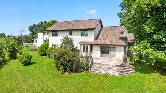 2466 Highview Lane SW, Rochester, MN 55902