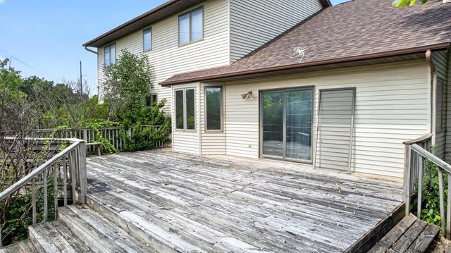 2466 Highview Lane SW, Rochester, MN 55902