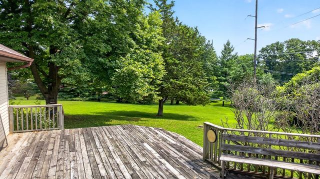 2466 Highview Lane SW, Rochester, MN 55902