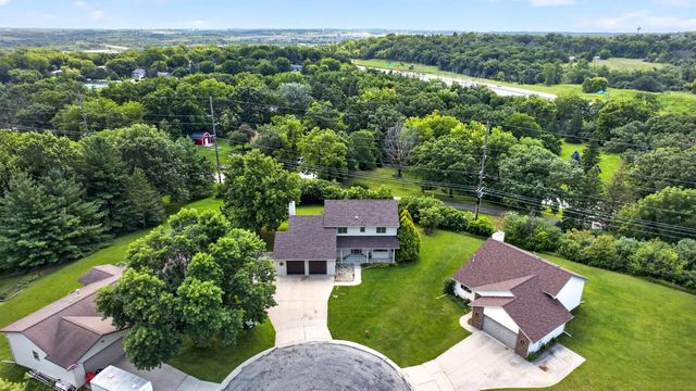2466 Highview Lane SW, Rochester, MN 55902
