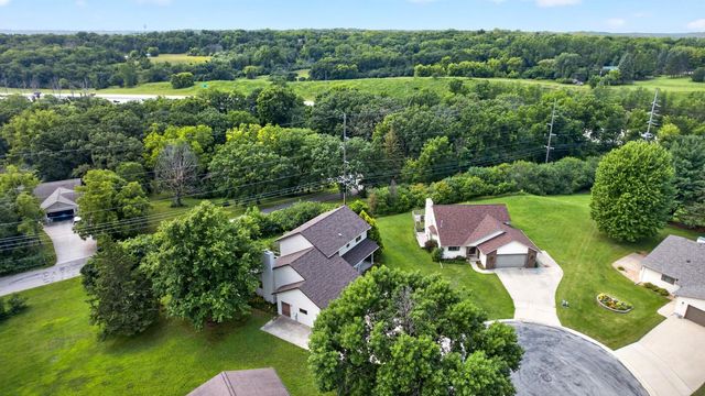 2466 Highview Lane SW, Rochester, MN 55902