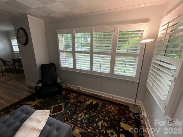 110 9th Street, Black Mountain, NC 28711