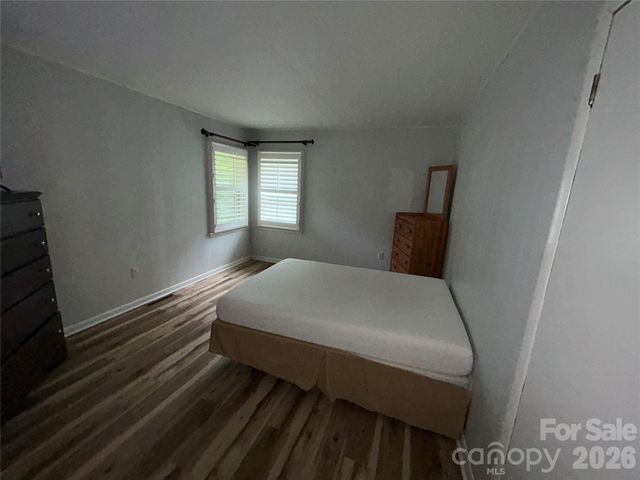 110 9th Street, Black Mountain, NC 28711