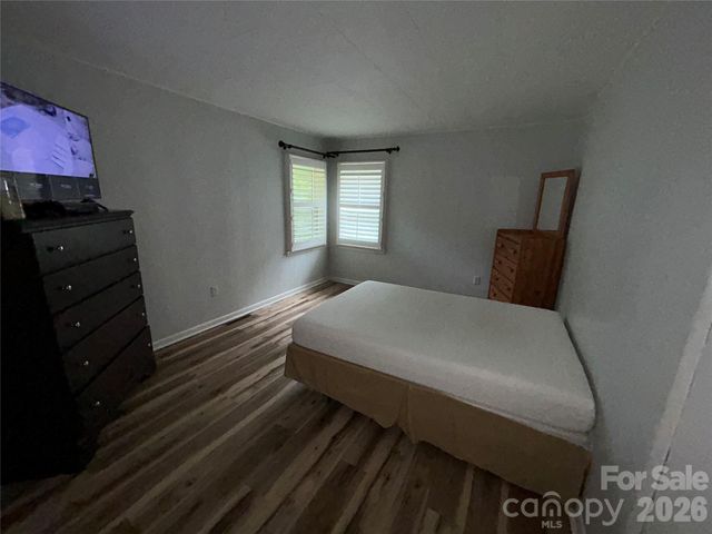 110 9th Street, Black Mountain, NC 28711