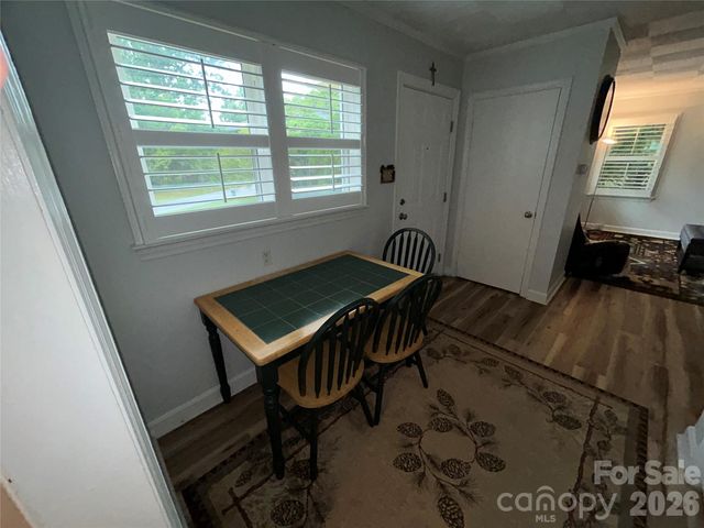 110 9th Street, Black Mountain, NC 28711