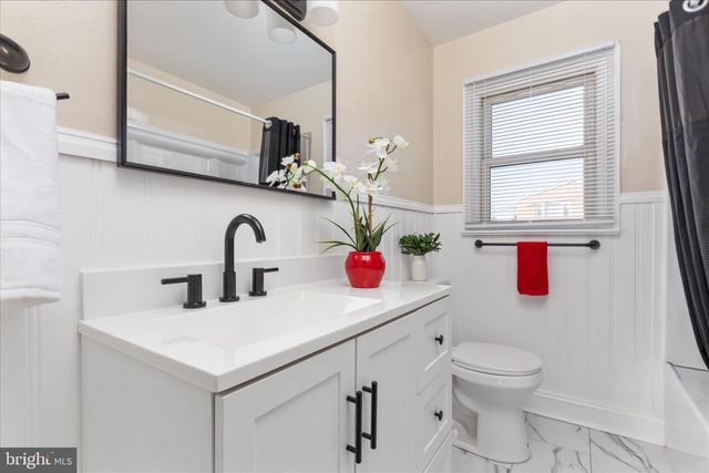 376 STONEWALL ST, Strasburg, VA 22657