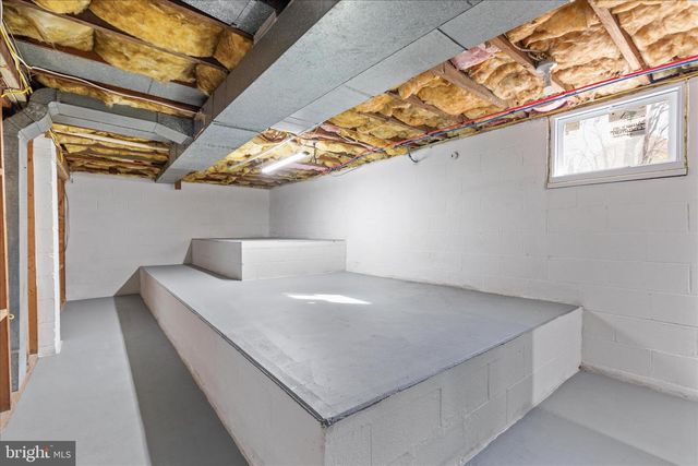 376 STONEWALL ST, Strasburg, VA 22657