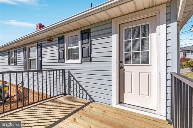 376 STONEWALL ST, Strasburg, VA 22657