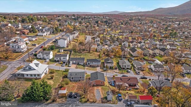 376 STONEWALL ST, Strasburg, VA 22657