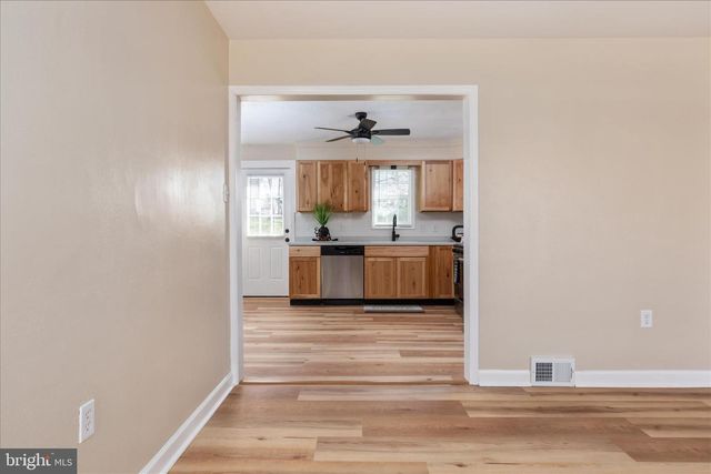 376 STONEWALL ST, Strasburg, VA 22657