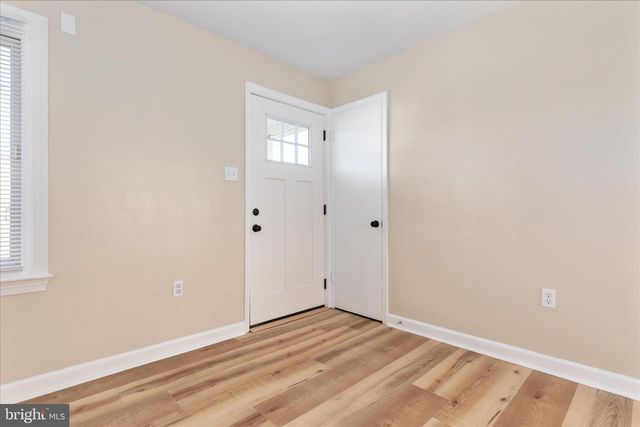 376 STONEWALL ST, Strasburg, VA 22657