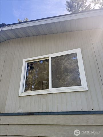 6620 301st Street Ct S, Roy, WA 98580