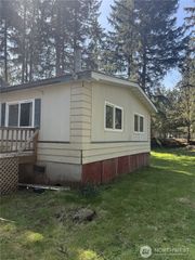 6620 301st Street Ct S, Roy, WA 98580