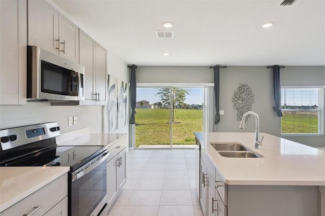 4904 BLUEBELL COURT, Haines City, FL 33844