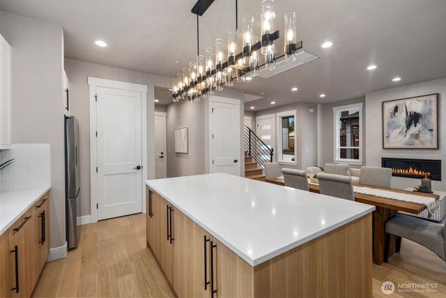 5012 114th Avenue NE, Kirkland, WA 98033