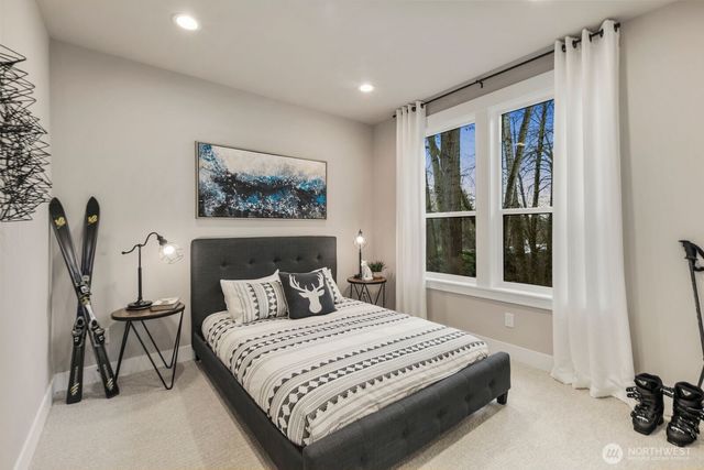 5012 114th Avenue NE, Kirkland, WA 98033