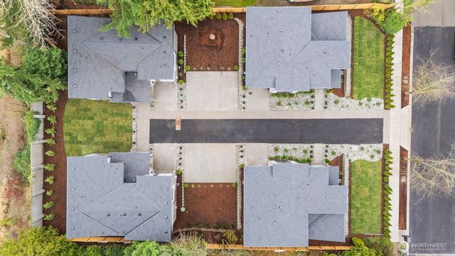 5012 114th Avenue NE, Kirkland, WA 98033