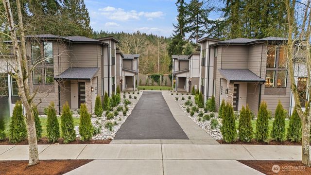 5012 114th Avenue NE, Kirkland, WA 98033