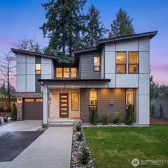 5012 114th Avenue NE, Kirkland, WA 98033