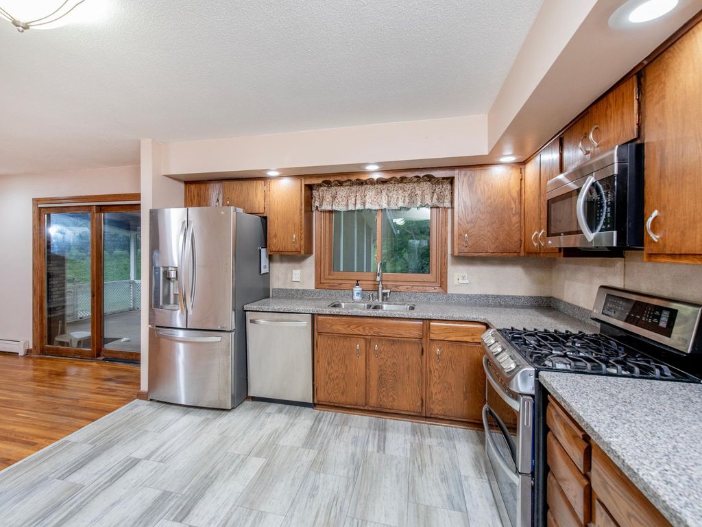 1801 River Hills Drive, Burnsville, MN 55337 — exterior