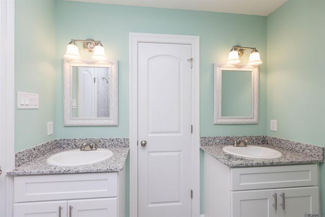 1553 W Fairview Dr, Baton Rouge, LA 70816