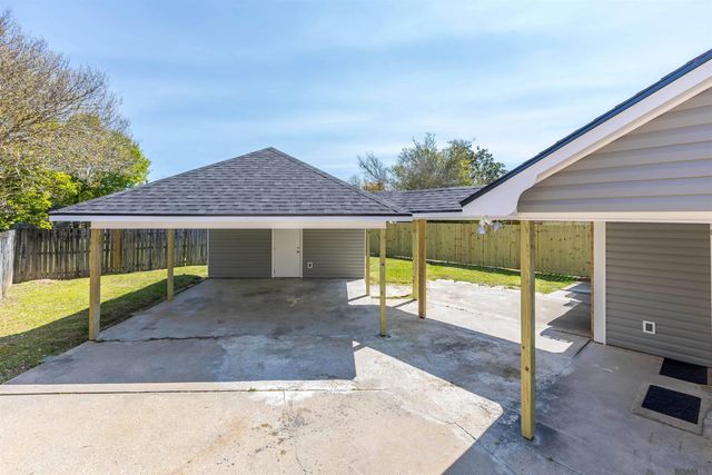 1553 W Fairview Dr, Baton Rouge, LA 70816
