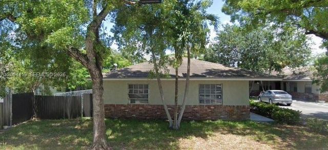 1098 NE 34th Court 4, Oakland Park, FL 33334