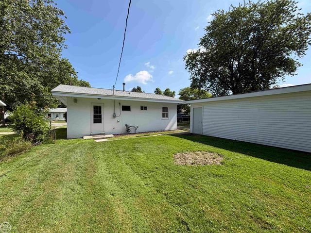 2546 Spruce Street, Port Huron, MI 48060