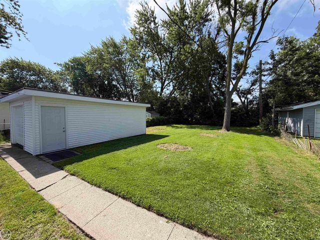 2546 Spruce Street, Port Huron, MI 48060