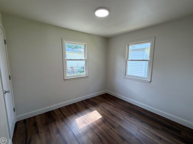 2546 Spruce Street, Port Huron, MI 48060