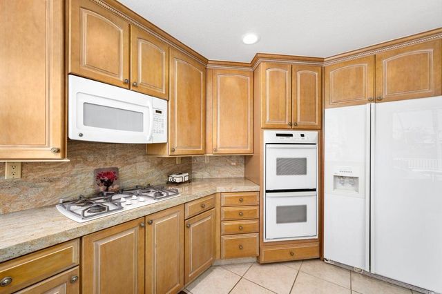 75270 Inverness Drive, Indian Wells, CA 92210