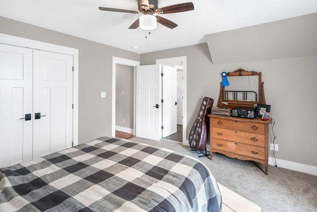 383 Strawberry Banks DR, Moneta, VA 24121