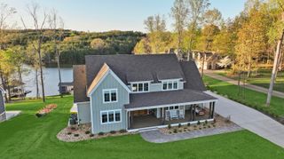383 Strawberry Banks DR, Moneta, VA 24121