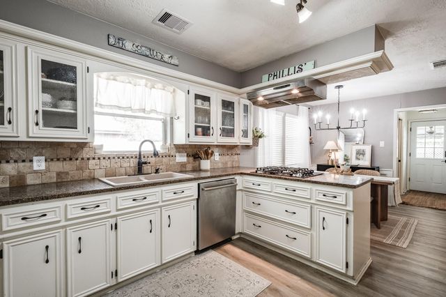 2407 Willow Point Drive, Houston, TX 77339