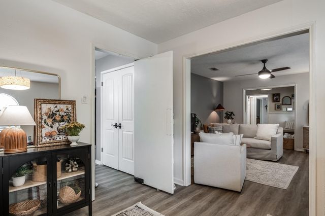 2407 Willow Point Drive, Houston, TX 77339