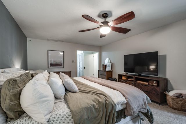 2407 Willow Point Drive, Houston, TX 77339