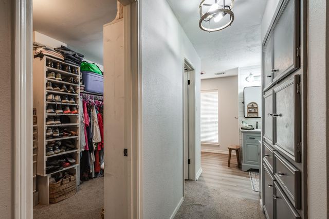 2407 Willow Point Drive, Houston, TX 77339