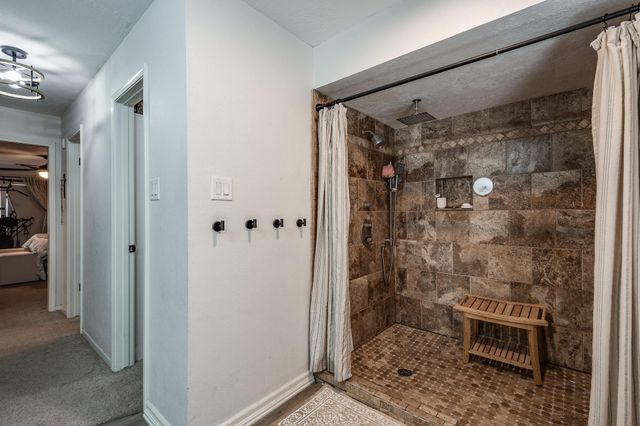 2407 Willow Point Drive, Houston, TX 77339