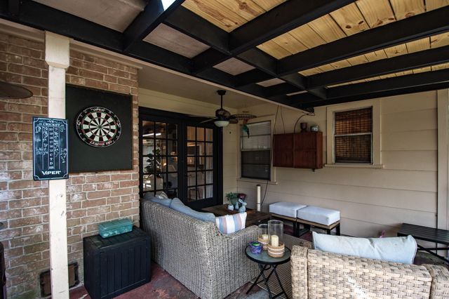 2407 Willow Point Drive, Houston, TX 77339