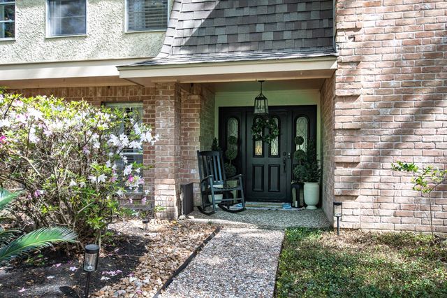 2407 Willow Point Drive, Houston, TX 77339