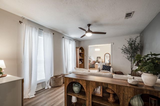 2407 Willow Point Drive, Houston, TX 77339