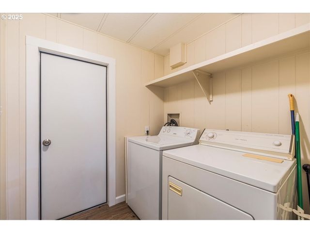 11768 Sw ROYAL VILLA Dr 124, Tigard, OR 97224