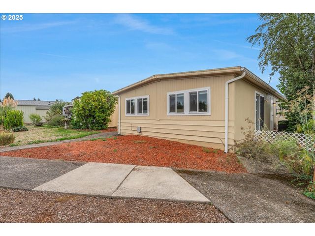 11768 Sw ROYAL VILLA Dr 124, Tigard, OR 97224