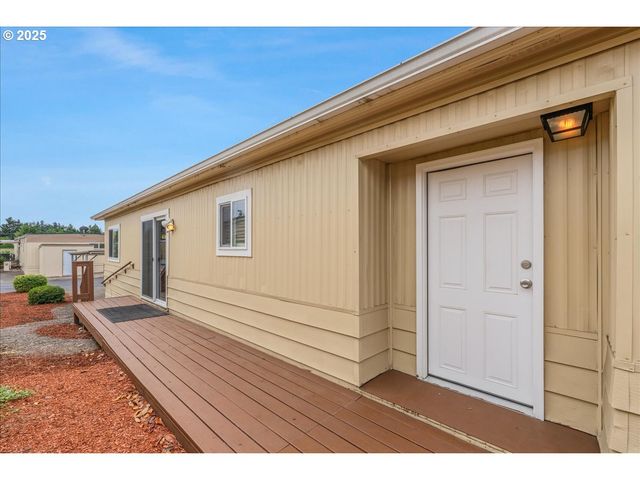 11768 Sw ROYAL VILLA Dr 124, Tigard, OR 97224