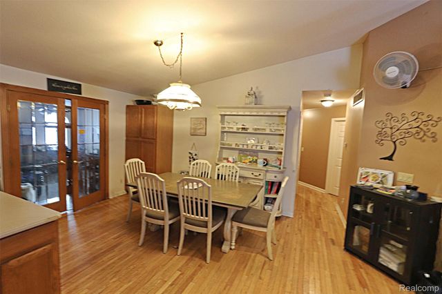 31657 Sibley Road, Romulus, MI 48164